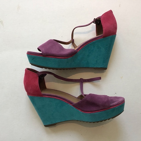 CLARKS Scent Flower(Purple, Blue, Pink) Suede TStrap OpenToe Wedge Sandals US8.5 - Picture 5 of 6